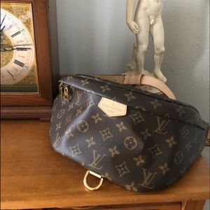 COPY - Louis Vuitton Fanny or shoulder bag❣️